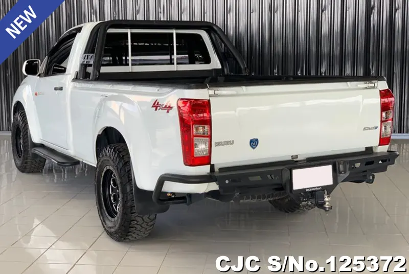 Isuzu D-Max in White for Sale Image 1