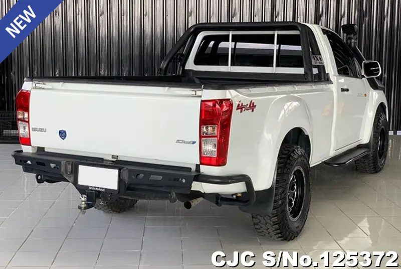 Isuzu D-Max in White for Sale Image 2
