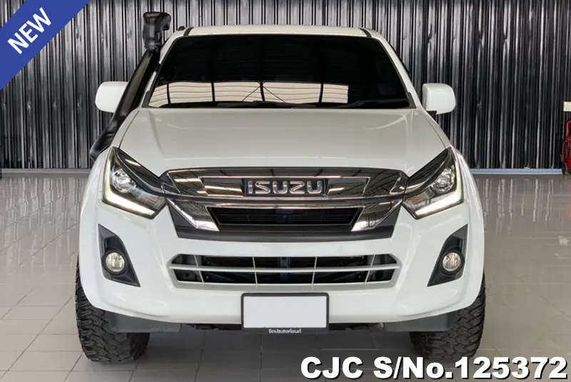 Isuzu D-Max in White for Sale Image 4