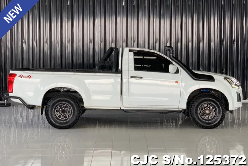 Isuzu D-Max in White for Sale Image 6