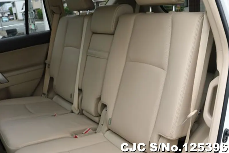 Toyota Land Cruiser Prado in Pearl for Sale Image 8