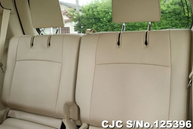 Toyota Land Cruiser Prado in Pearl for Sale Image 9