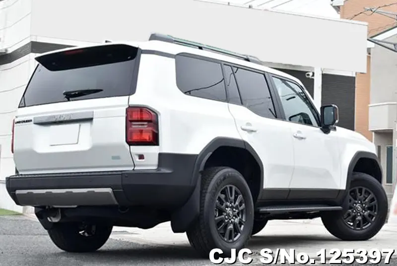 Toyota Land Cruiser 250 in Pearl for Sale Image 1