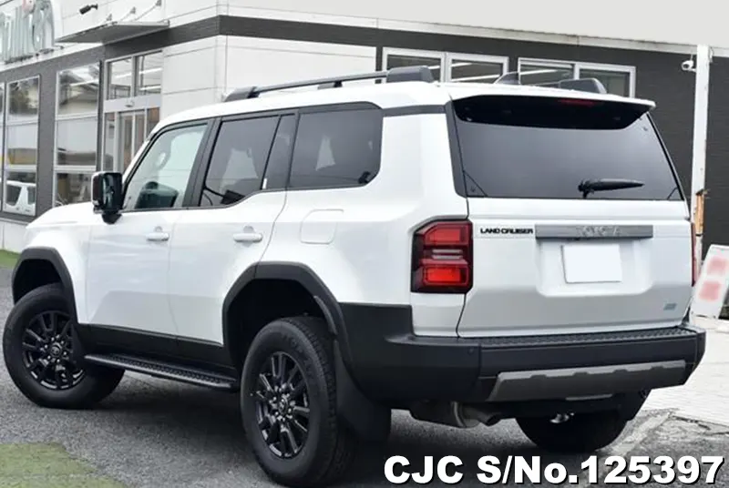 Toyota Land Cruiser 250 in Pearl for Sale Image 2
