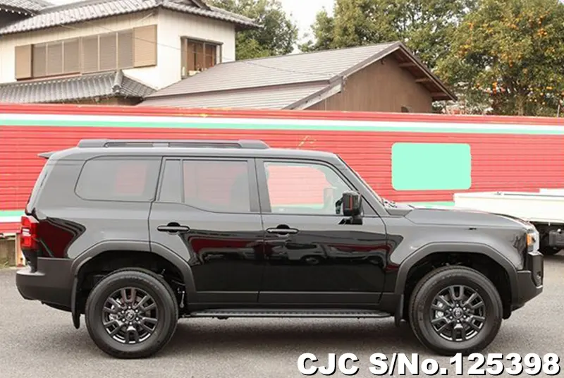 Toyota Land Cruiser 250 in Black for Sale Image 6