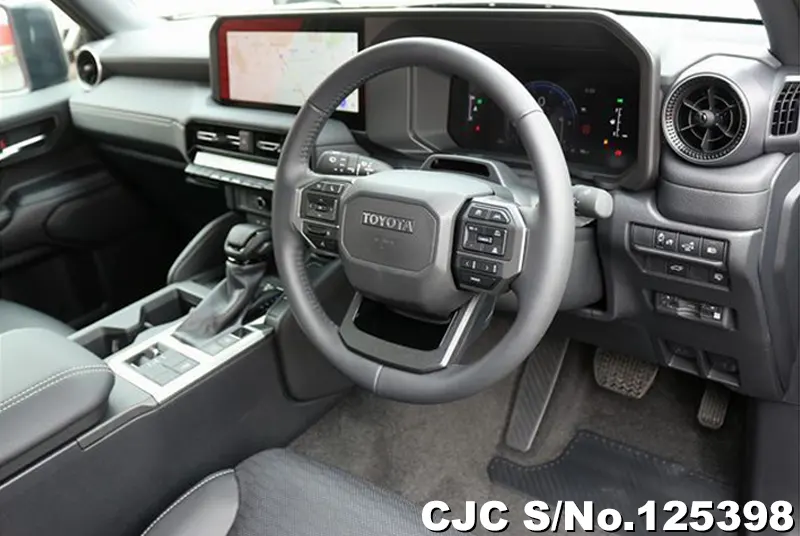 Toyota Land Cruiser 250 in Black for Sale Image 9