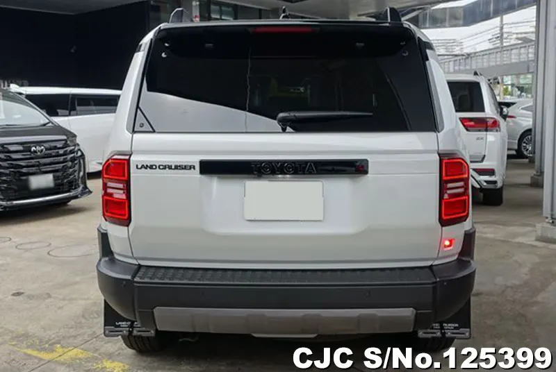 Toyota Land Cruiser 250 in White for Sale Image 3