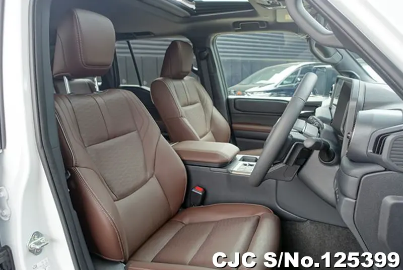 Toyota Land Cruiser 250 in White for Sale Image 6