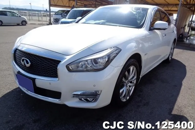 Nissan / Fuga 2018