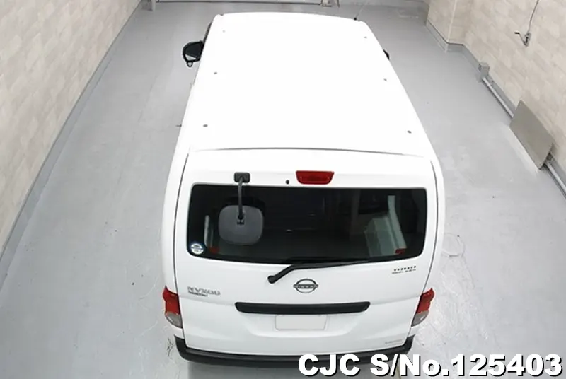 Nissan NV200 in White for Sale Image 2