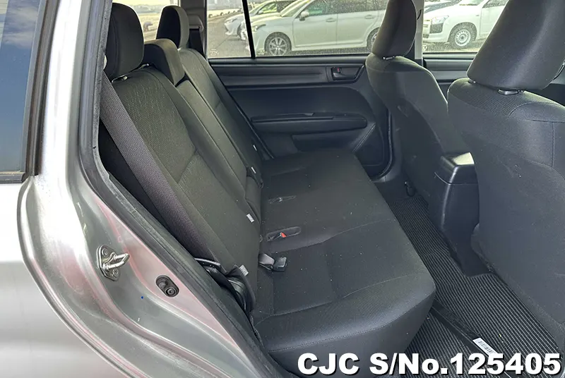 Toyota Corolla Fielder in Silver for Sale Image 11