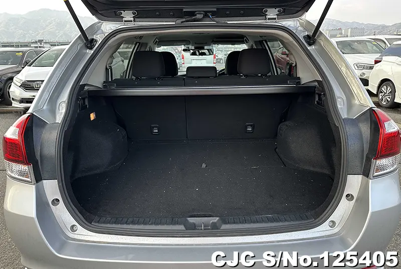 Toyota Corolla Fielder in Silver for Sale Image 8