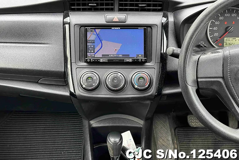 Toyota Corolla Axio in White for Sale Image 12
