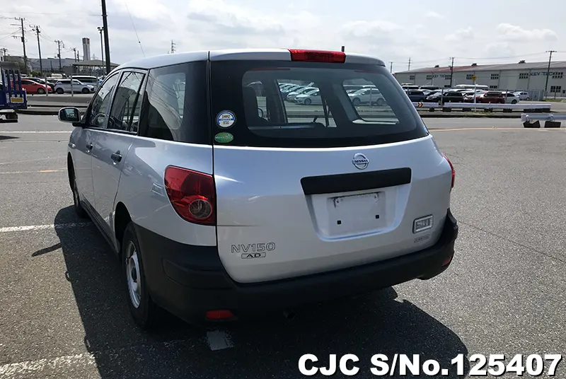 Nissan AD Van in Silver for Sale Image 1