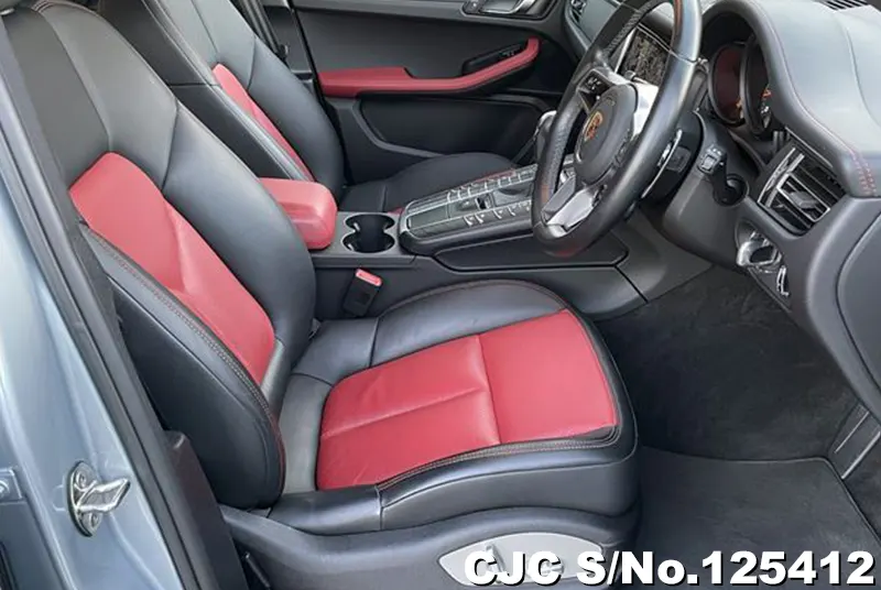 Porsche Macan in Silver for Sale Image 4
