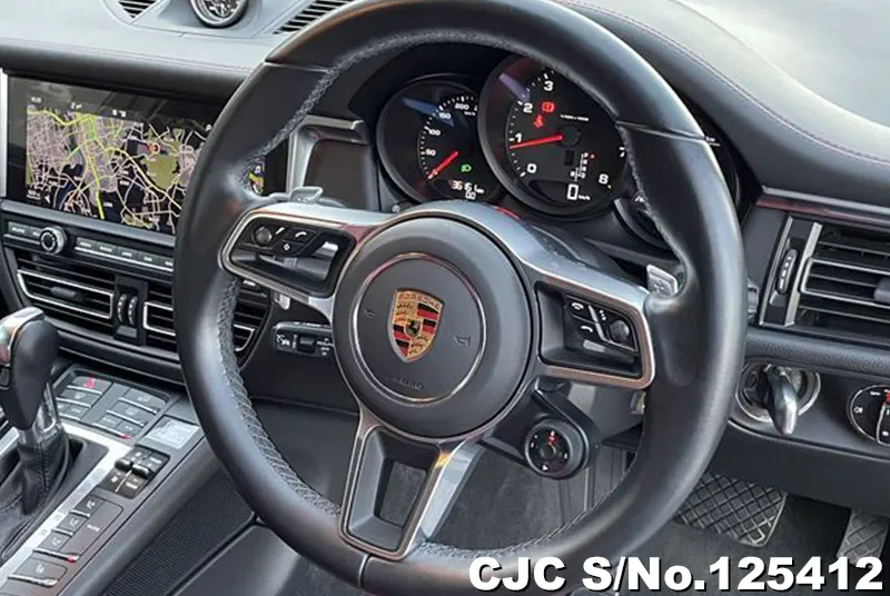Porsche Macan in Silver for Sale Image 7