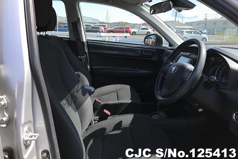 Toyota Corolla Axio in silver for Sale Image 10