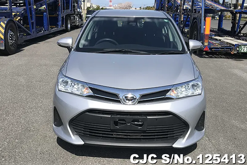 Toyota Corolla Axio in silver for Sale Image 4