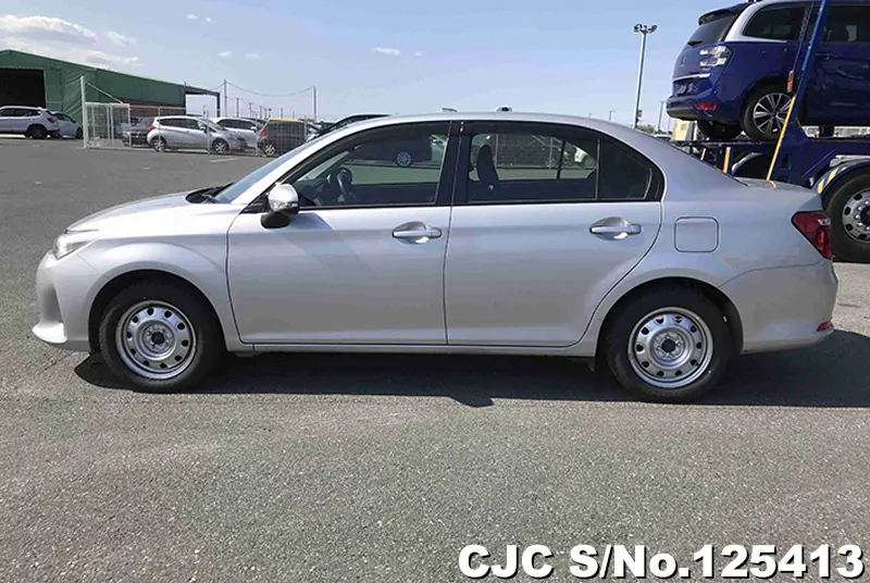 Toyota Corolla Axio in silver for Sale Image 7