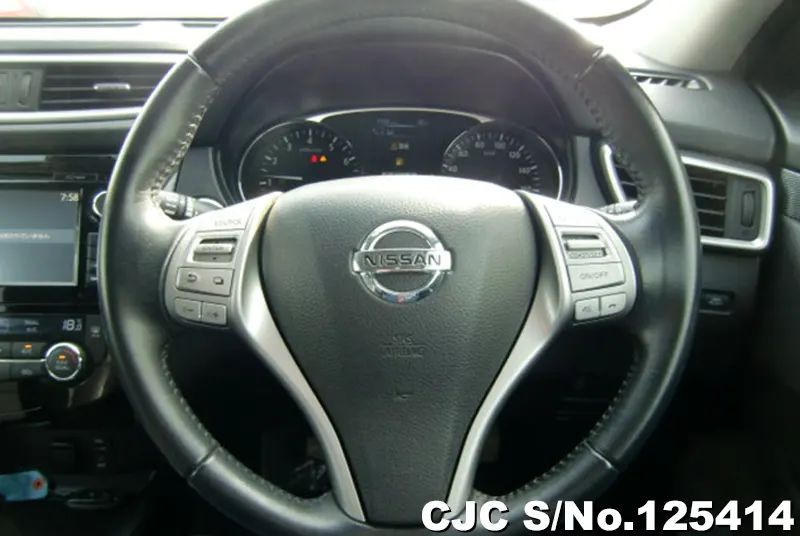 Nissan X-Trail in Black for Sale Image 14