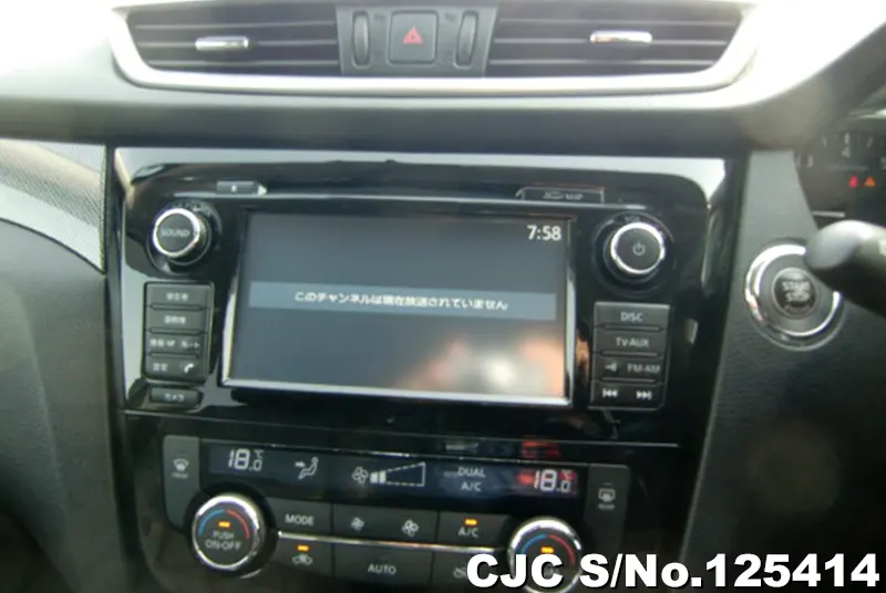 Nissan X-Trail in Black for Sale Image 15