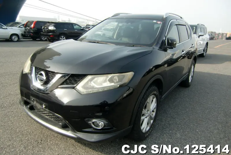Nissan X-Trail in Black for Sale Image 3