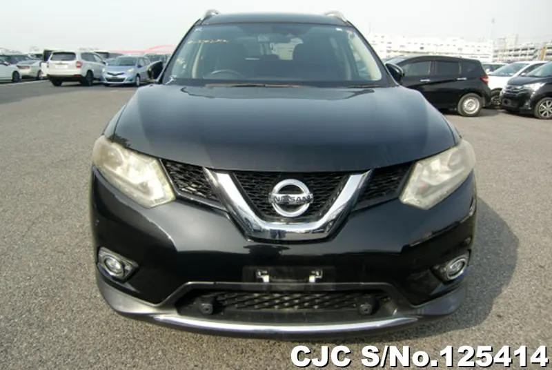 Nissan X-Trail in Black for Sale Image 4