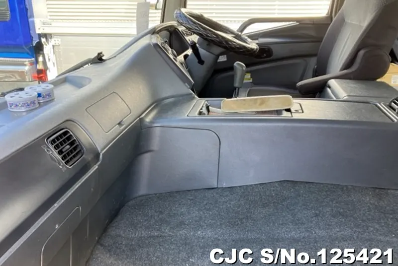 2008 Mitsubishi / Super Great Stock No. 125421