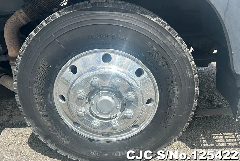 2005 Nissan / UD Stock No. 125422