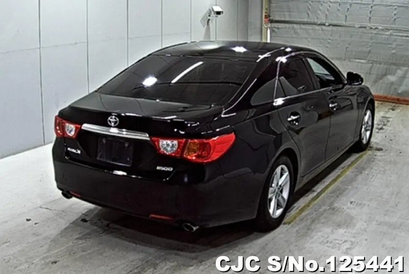 Toyota Mark X in Black for Sale Image 2