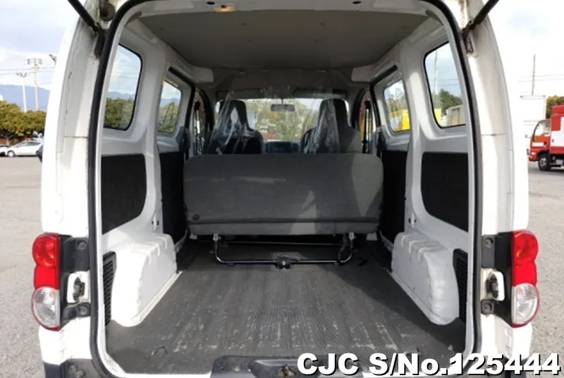 Nissan NV200 in White for Sale Image 5