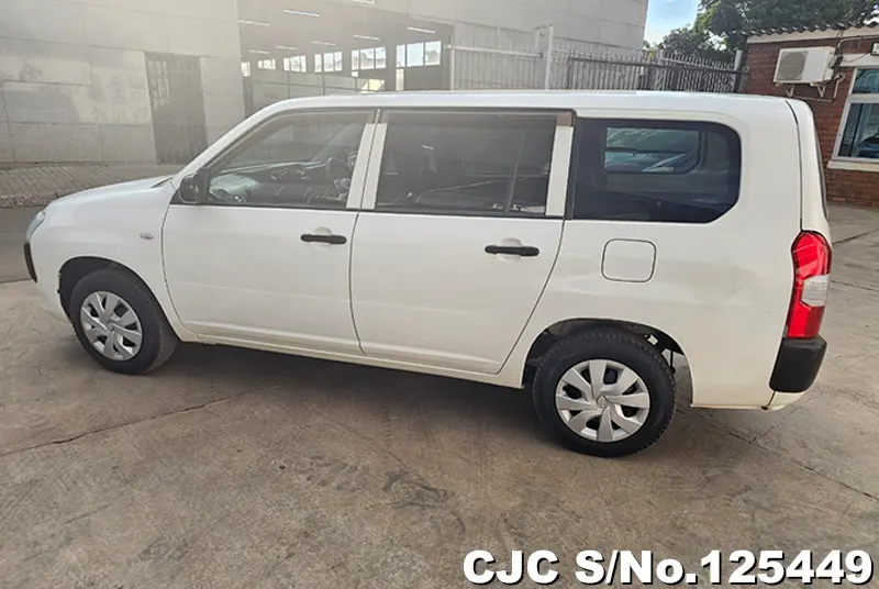 Toyota Probox in White for Sale Image 7