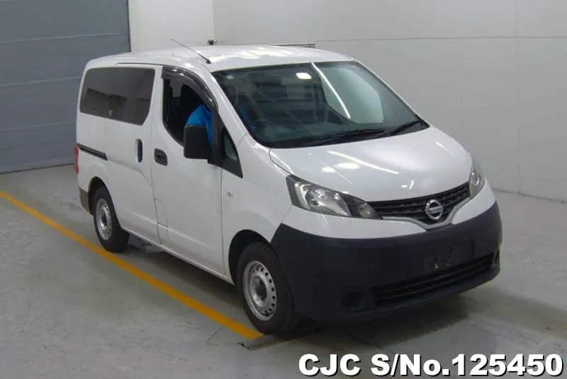 Nissan / NV200 2013