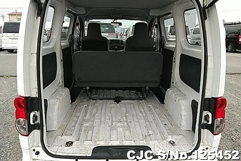 Nissan NV200 in White for Sale Image 4