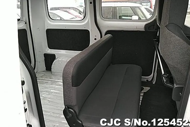 Nissan NV200 in White for Sale Image 7
