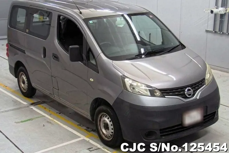 Nissan / NV200 2015