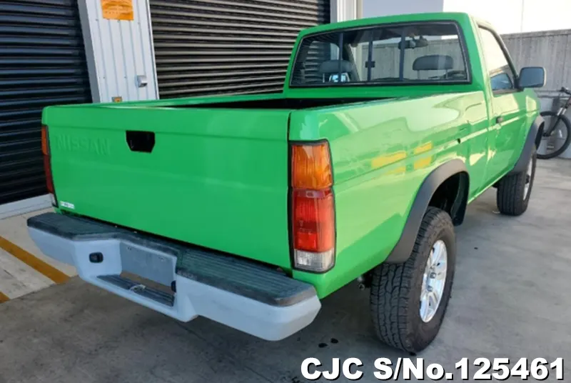 Nissan Datsun in Green for Sale Image 1