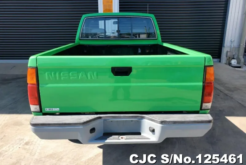 Nissan Datsun in Green for Sale Image 3
