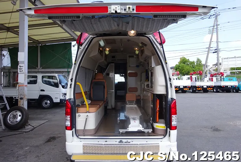 2016 Toyota / Hiace Stock No. 125465