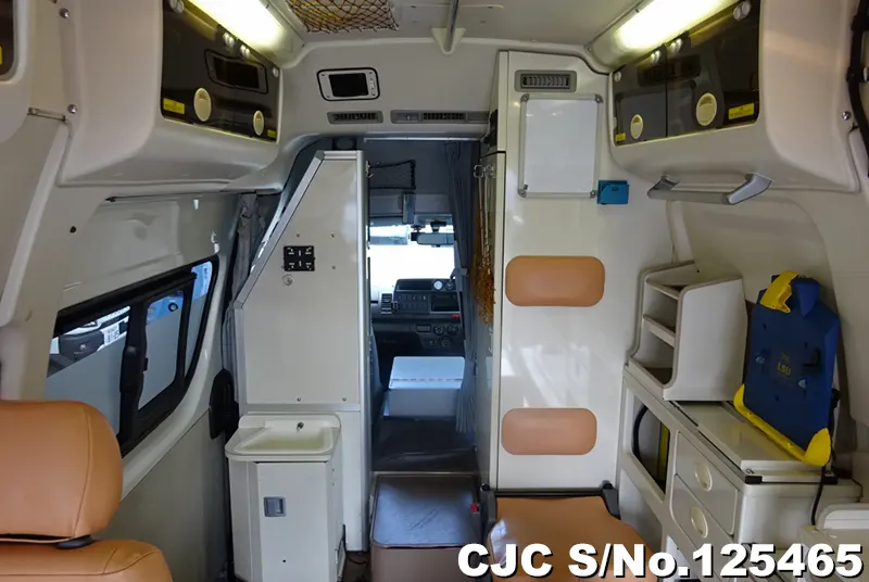 2016 Toyota / Hiace Stock No. 125465