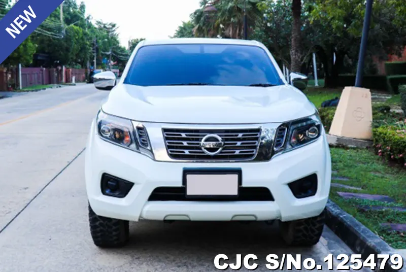 Nissan Navara in White for Sale Image 2