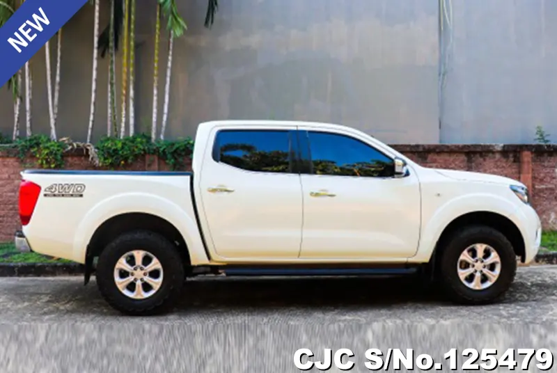 Nissan Navara in White for Sale Image 4