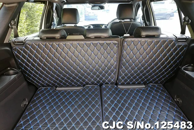Ford Everest in White for Sale Image 12