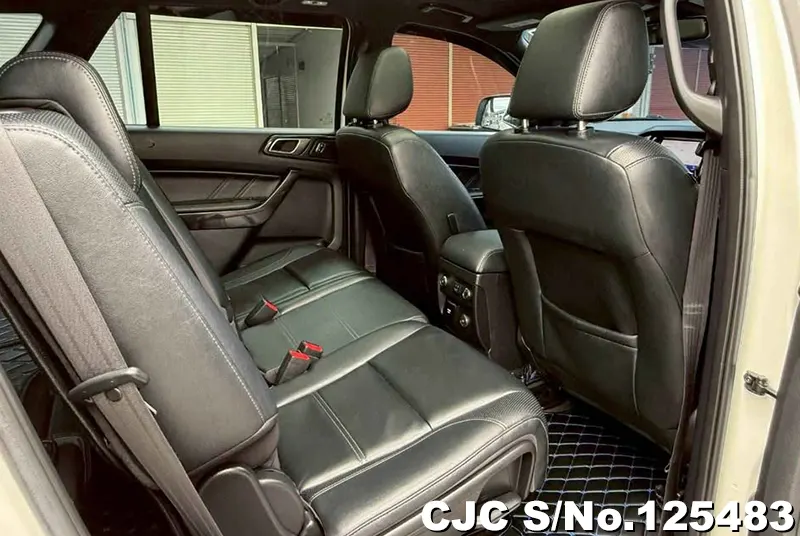 Ford Everest in White for Sale Image 13