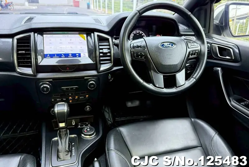 Ford Everest in White for Sale Image 15