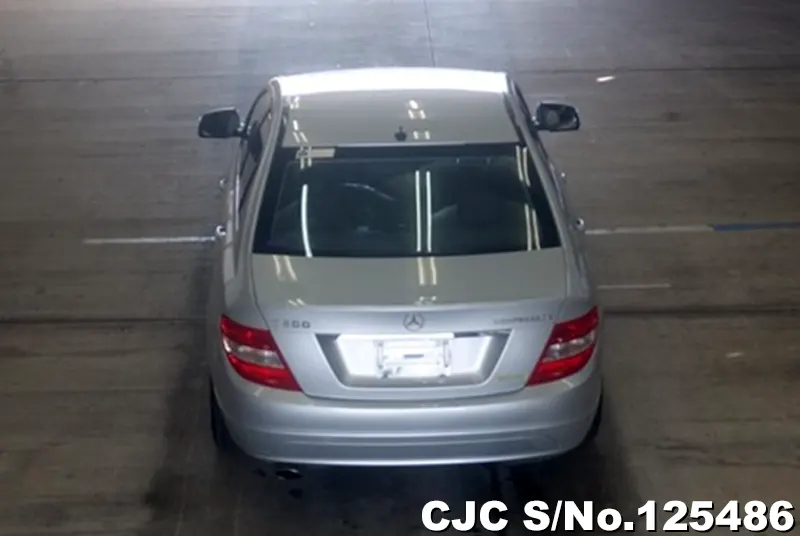 Mercedes Benz C Class in Silver for Sale Image 2