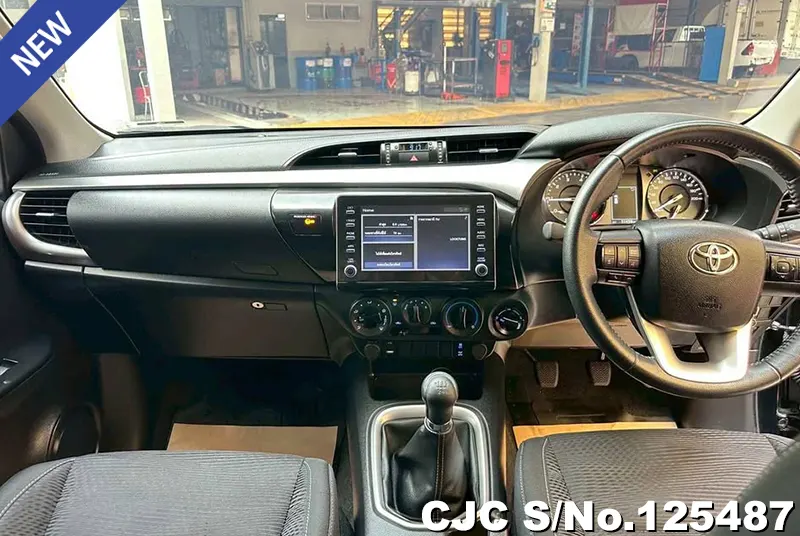 Toyota Hilux in Black for Sale Image 8