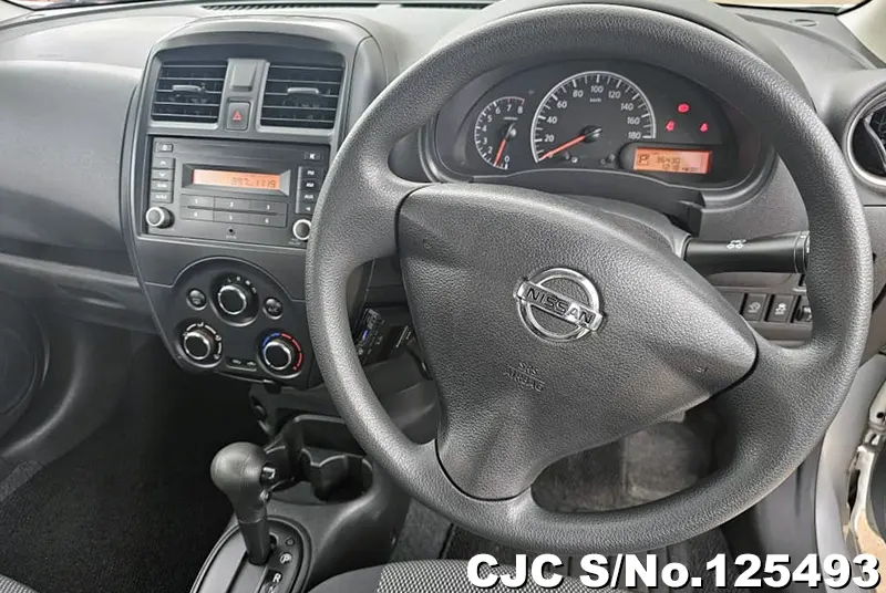 Nissan Tiida Latio in Silver for Sale Image 7