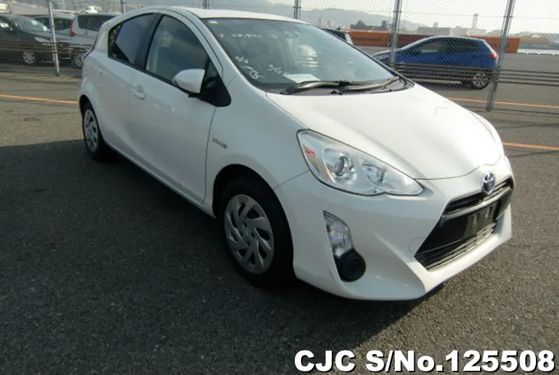 Toyota / Aqua 2016