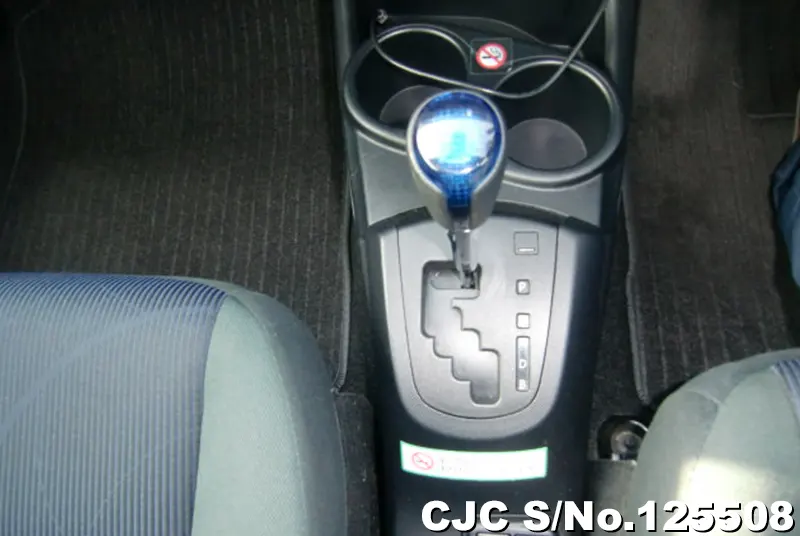 Toyota Aqua in White for Sale Image 17